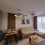 Your In With Free Private Parking Apartament *