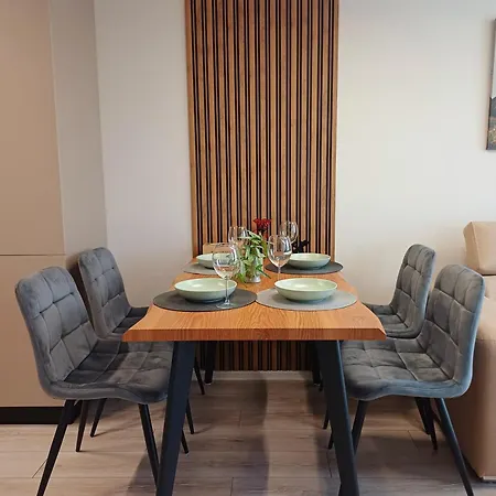 Your In With Free Private Parking Apartman *