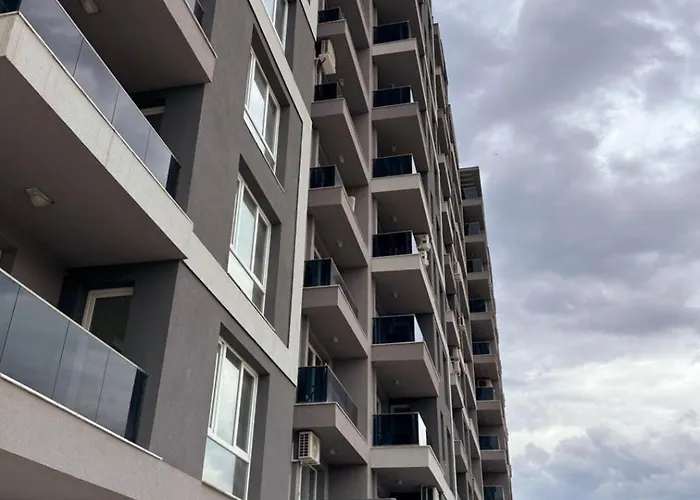 Your In With Free Private Parking Apartmán